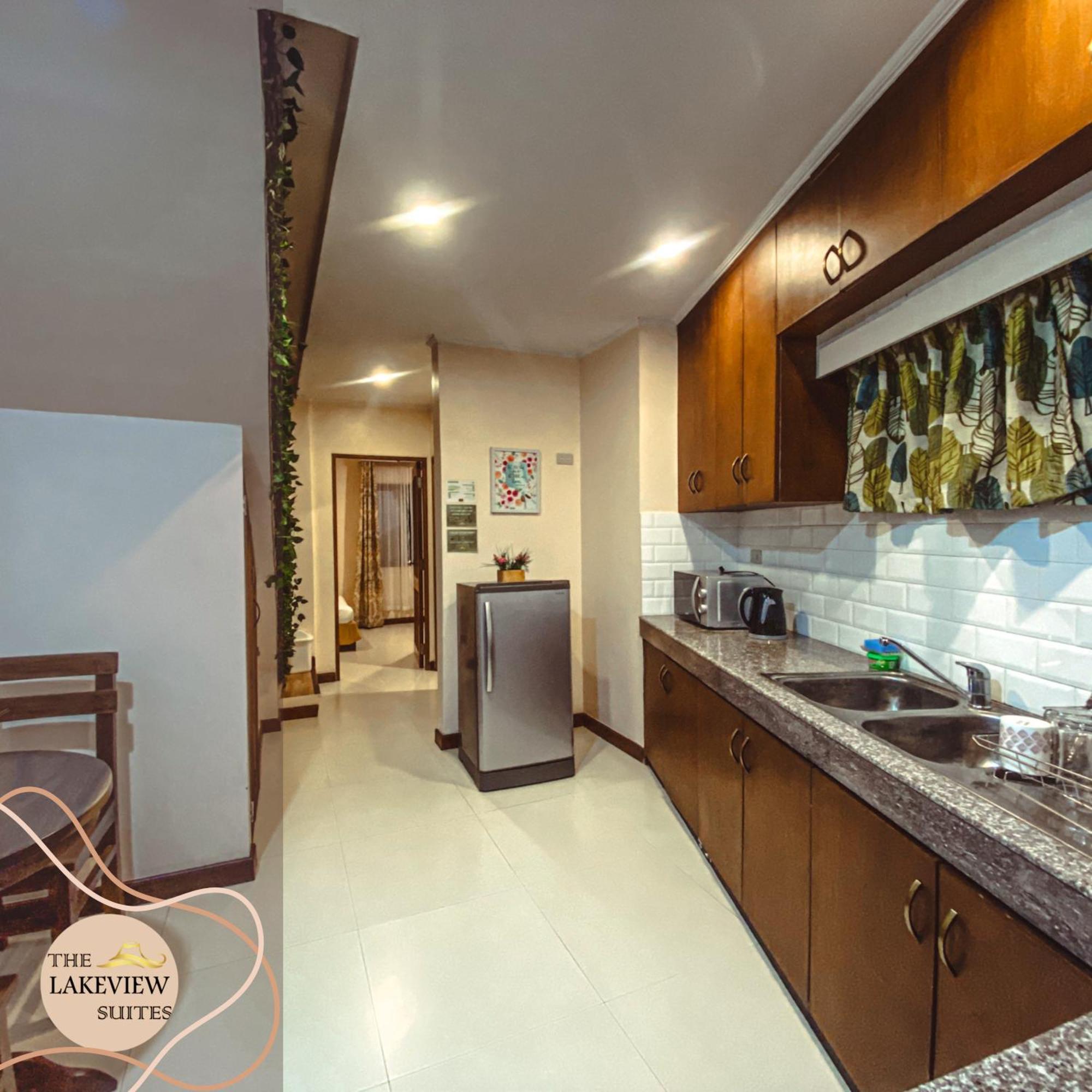 The Lakeview Suites Tagaytay City Ngoại thất bức ảnh